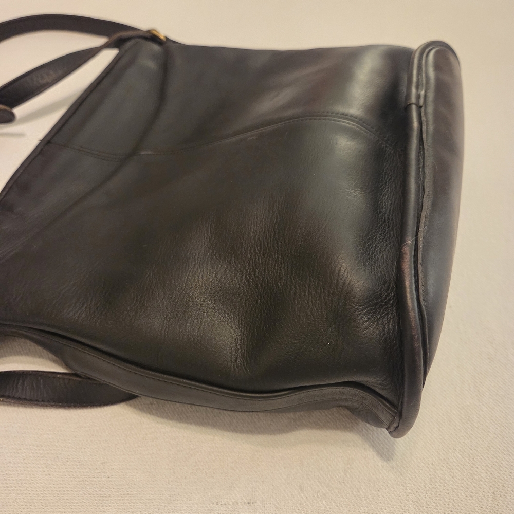 COACH Vintage 90's SoHo Bleeker Black Glove Tanned Leather Bucket/Shoulder Bag - Picture 7 of 14